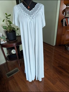 Shadowline Vintage Light Blue Crochet Yoke Nightgown- Sz LRG